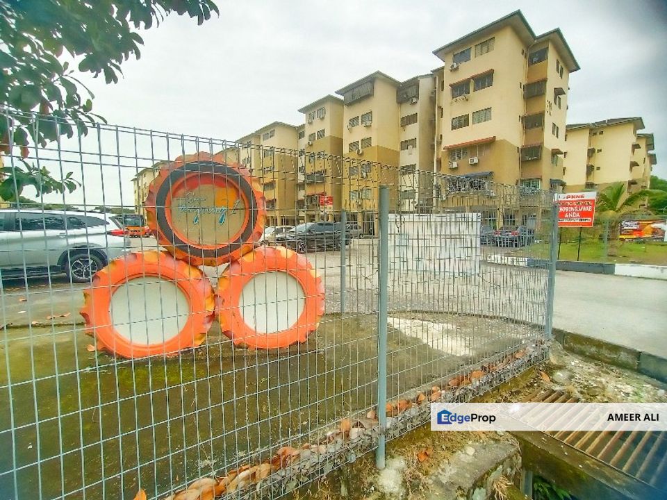 Corner Luas 807sf Cantik Seri Tanjung Bangi , Selangor, Bangi