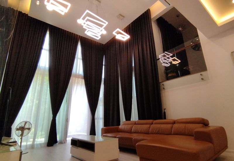 Symphony Hills Schumann