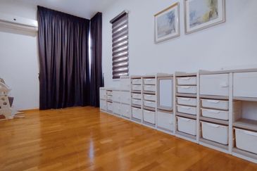 Symphony Hills Schumann