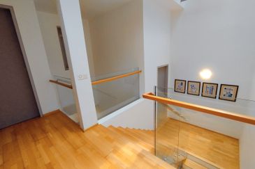 Symphony Hills Schumann