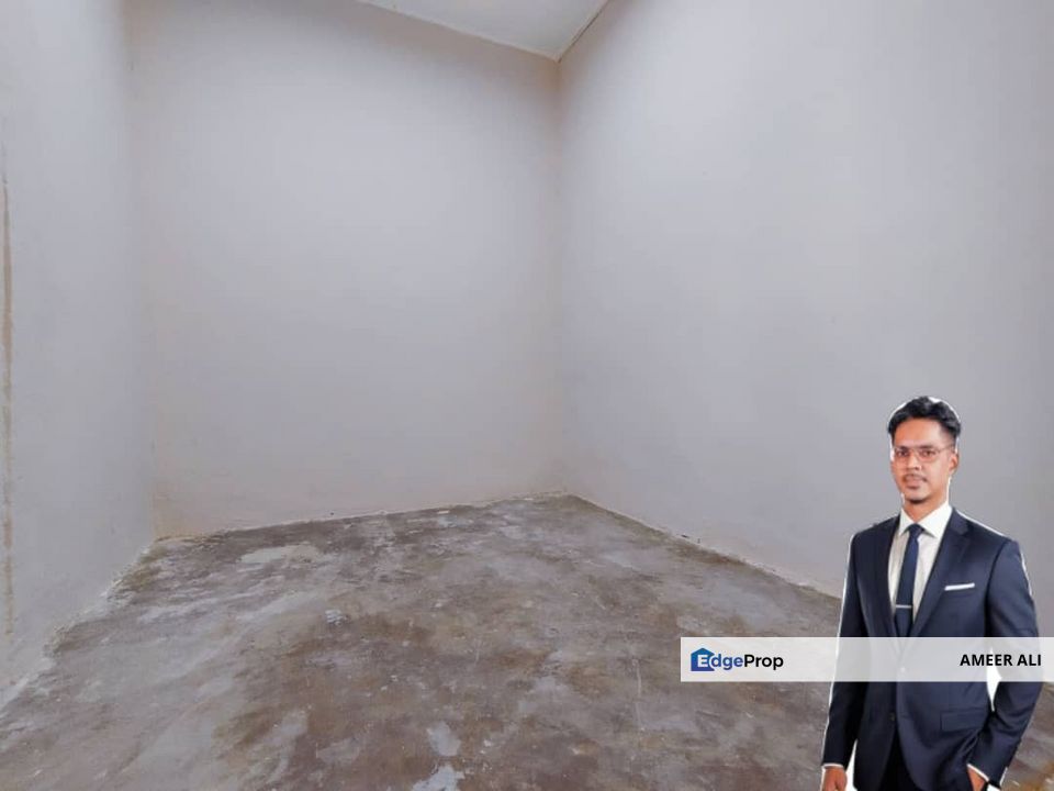 BK 1 Landed House Single Storey for Rent Just Renovated & Refurbished, Selangor, Puchong