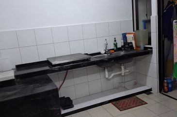 Affordable PPAM Kasturi P17 3beds Partial Furnish Famiy Friendly