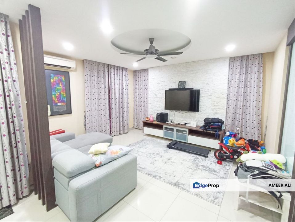 Saujana Putra Semi-D Corner Lot Extended, Tanah Luas & Fully Reno Pulak Tu, Selangor, Kuala Langat