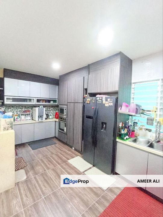 Saujana Putra Semi-D Corner Lot Extended, Tanah Luas & Fully Reno Pulak Tu, Selangor, Kuala Langat