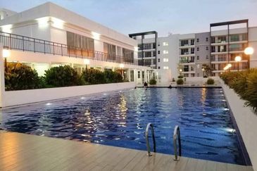 Puncak Hijauan (Hijauan Heights)