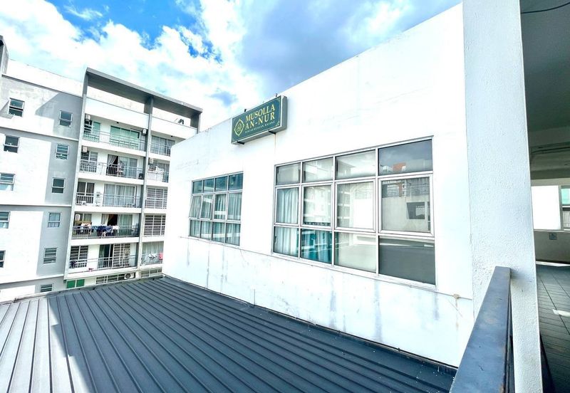 Puncak Hijauan (Hijauan Heights)