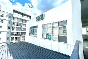 Puncak Hijauan (Hijauan Heights)