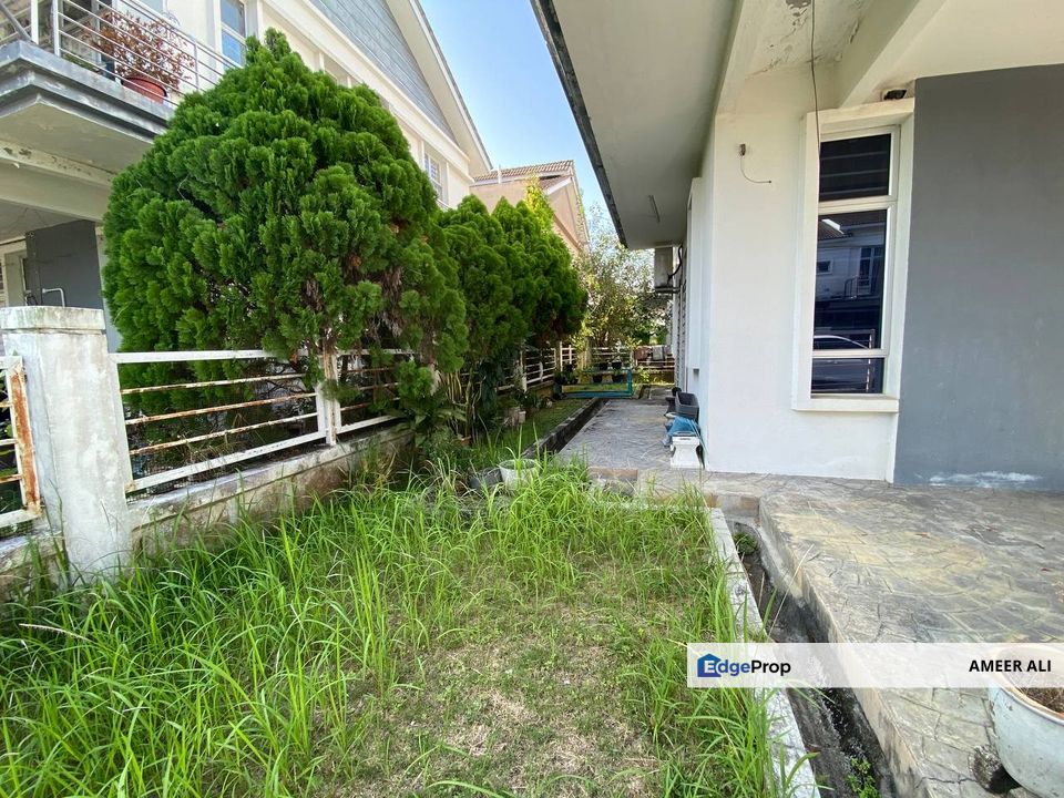 Semi D Cluster Double Storey Bandar Saujana Putra BSP Partially Furnished, Selangor, Jenjarom
