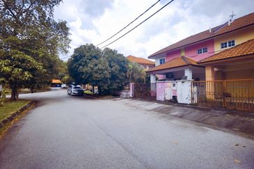 Seksyen 6 @ Bandar Bukit Mahkota