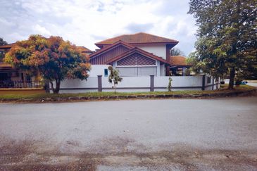 Seksyen 6 @ Bandar Bukit Mahkota