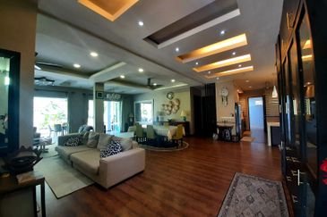 Bangi Lakehill Villas