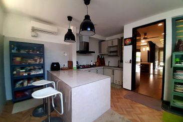 Bangi Lakehill Villas