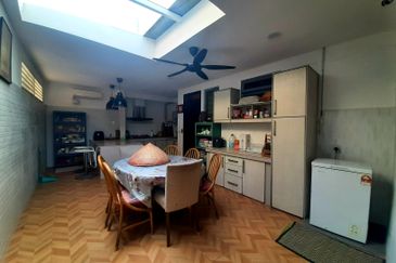 Bangi Lakehill Villas