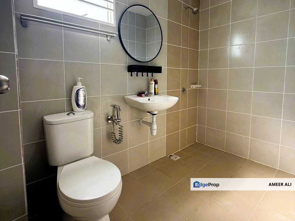 Double Storey Terrace Kita Bayu Cybersouth Renovated Gated Guarded , Selangor, Dengkil