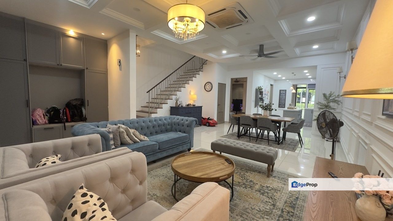 Fully Renovated Cun Superlink Maple Residence Cyberjaya Double Storey, Selangor, Cyberjaya