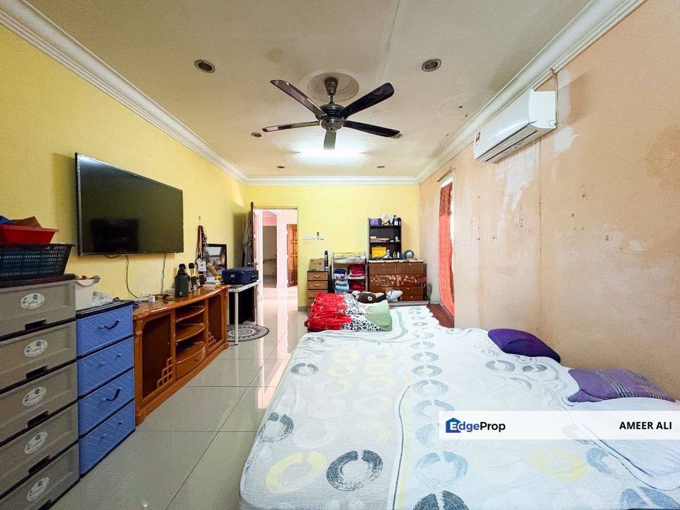 Rare 6 Bedrooms 4 Baths Double Storey End Lot Seksyen 27 Shah Alam, Selangor, Shah Alam