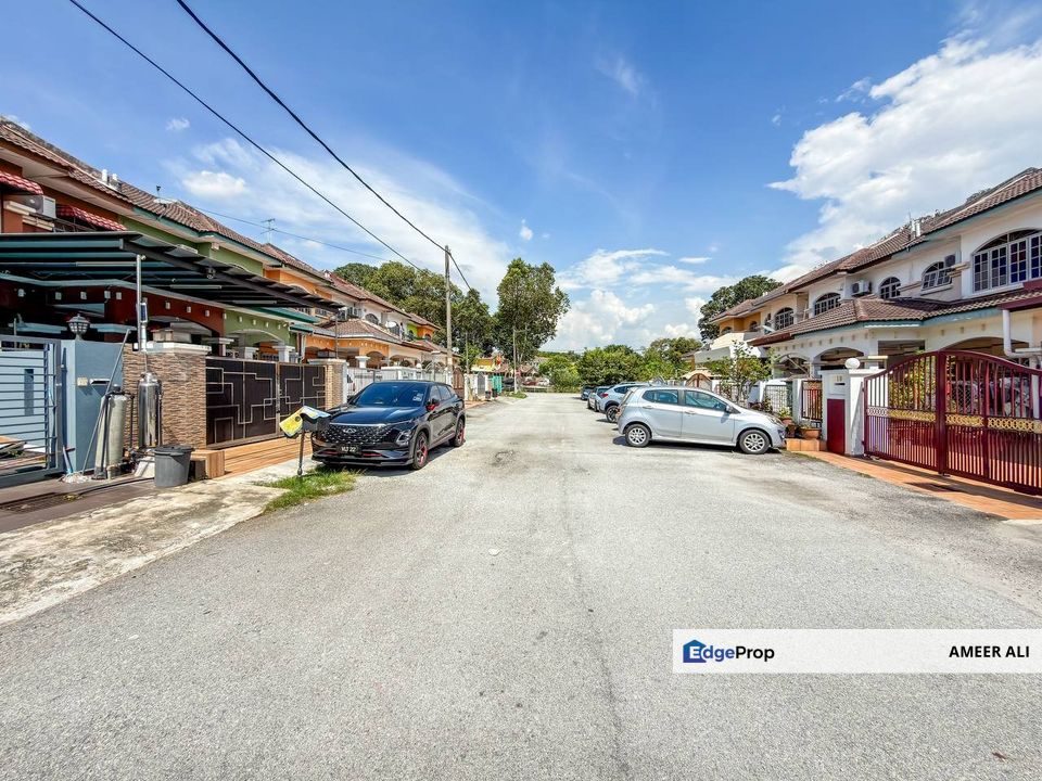 Bandar Bukit Puchong 2 Storey Freehold Renovated Extended Premium look, Selangor, Puchong