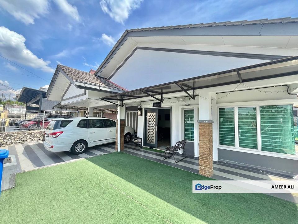 Below 800K Bungalow U6 5001sqft 6 Bedrooms 4 Baths Desa Subang Permai, Selangor, Subang