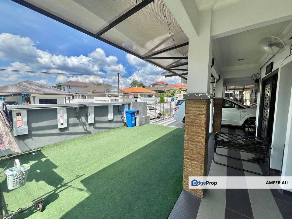 Below 800K Bungalow U6 5001sqft 6 Bedrooms 4 Baths Desa Subang Permai, Selangor, Subang