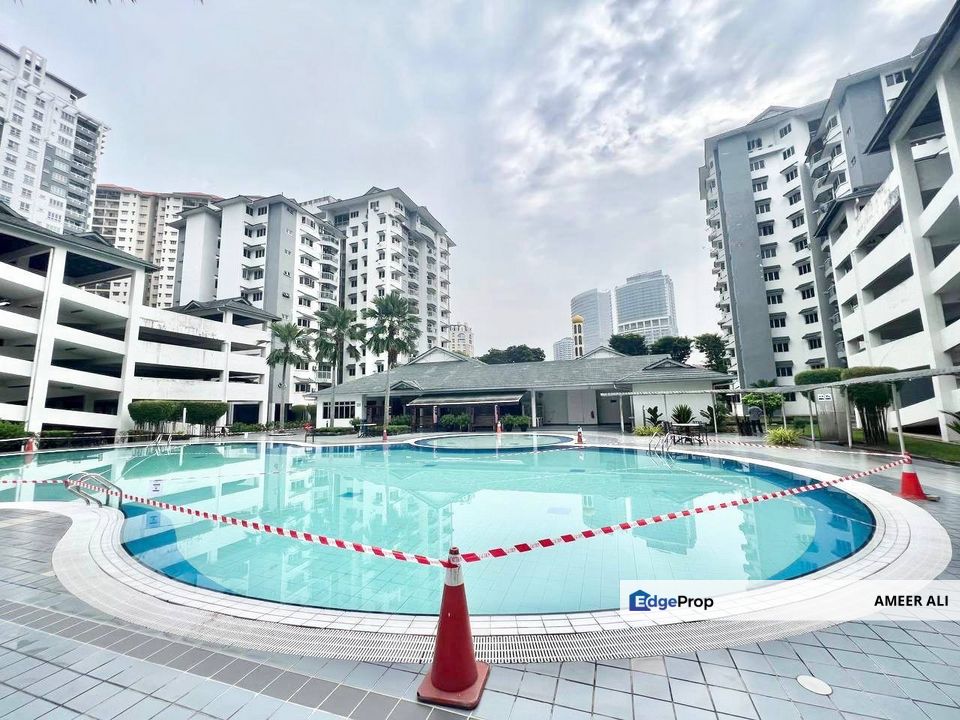 Largest 1595sf Tiara Kelana Fully Renovated Kelana Jaya ss 7 near LDP, Selangor, Petaling Jaya