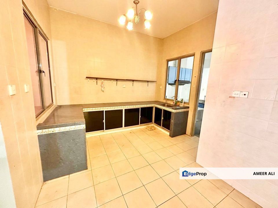 Kota Kemuning SuperLink Freehold Anggerik Eria double storey , Selangor, Kota Kemuning