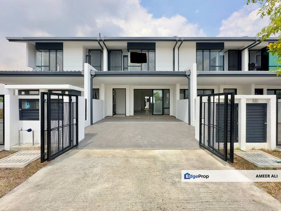 OPEN FACING Nadira Bukit Raja Brand New 4Rooms 4baths 20x75 Freehold, Selangor, Klang