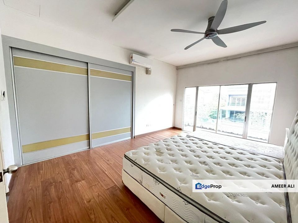 Turun Harga Rumah Cantik Double Storey Taman Baiduri Dengkil Renovated, Selangor, Dengkil