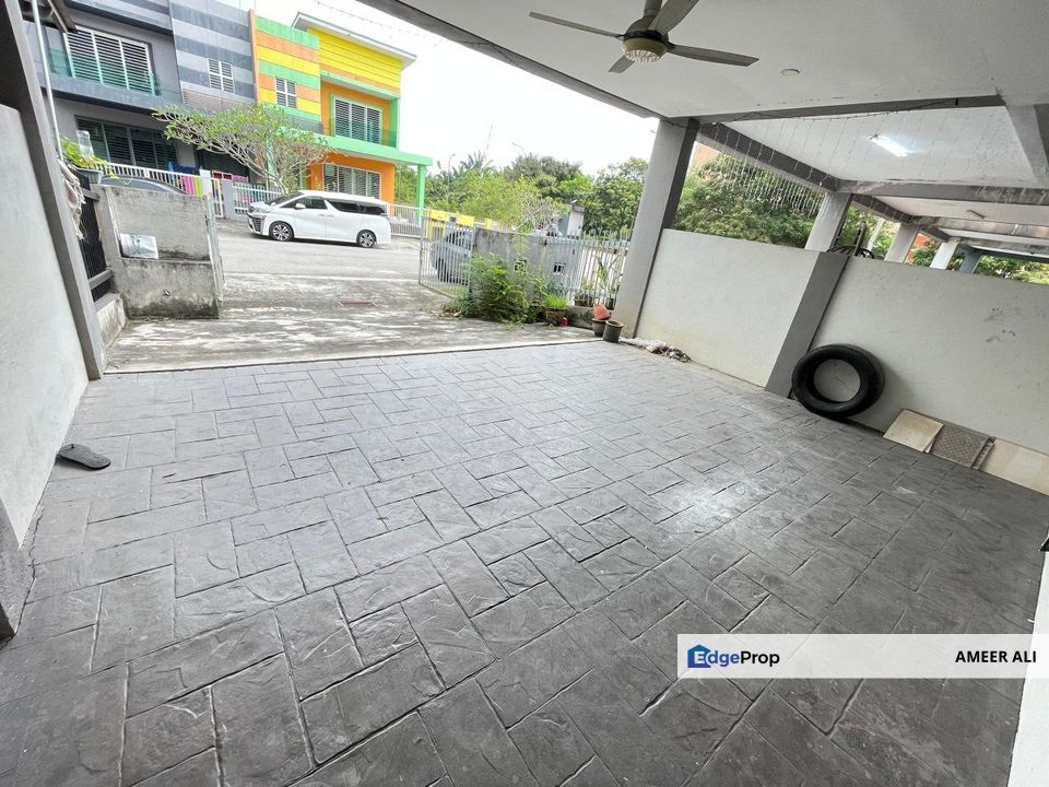 Turun Harga Rumah Cantik Double Storey Taman Baiduri Dengkil Renovated, Selangor, Dengkil