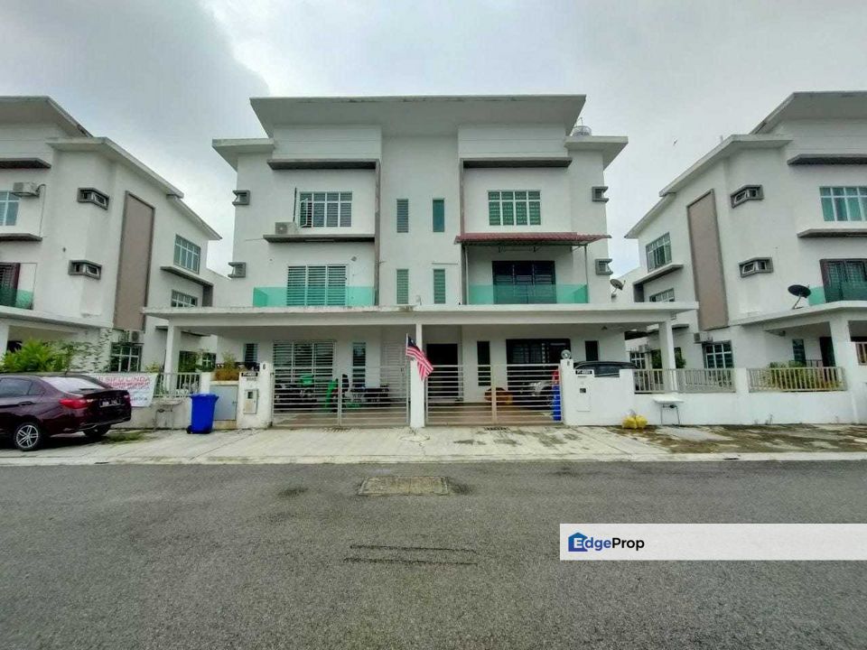Kampung Paya Jaras Sungai Buloh Semi D House for Sale RM990,000 By