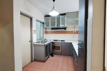 Perdana Exclusive Condominium