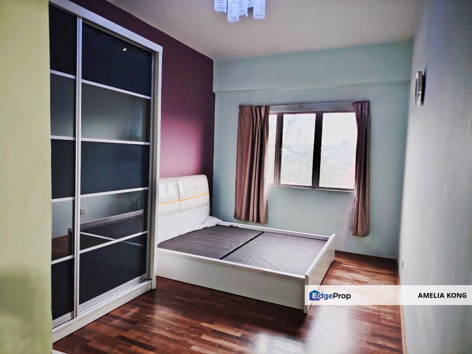 Below Market Price ! 3 Bedrooms Unit in Puchong For Sales , Selangor, Puchong