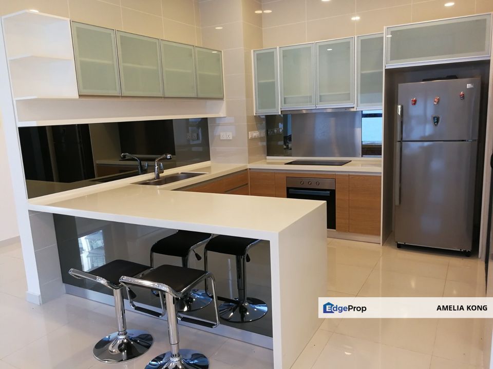 3 Bedrooms Full Furnish Near To MRT Ampang Park, Kuala Lumpur, KLCC