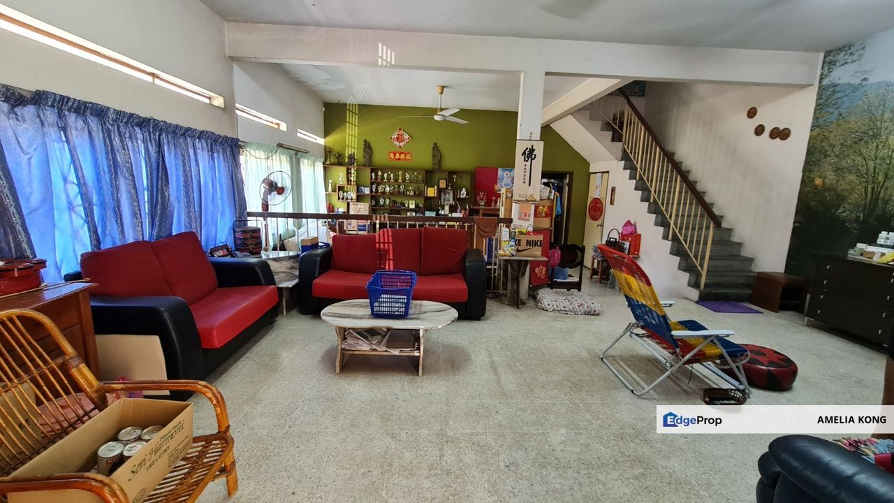 Superlink Corner Lot with Extra Land, Perak, Kinta