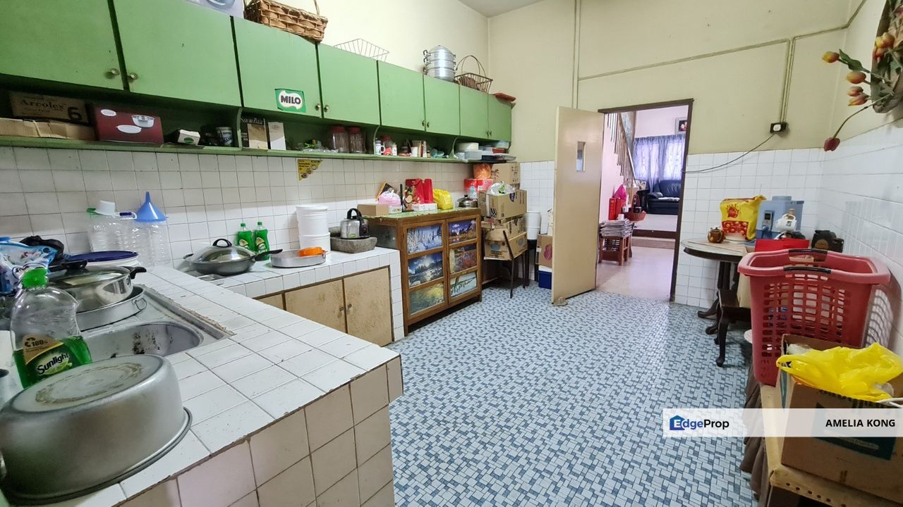 Superlink Corner Lot with Extra Land, Perak, Kinta