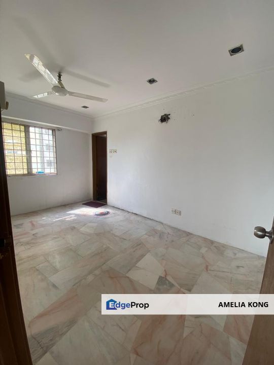 3 Bedrooms with Carpark Unit For Sales, Selangor, Puchong