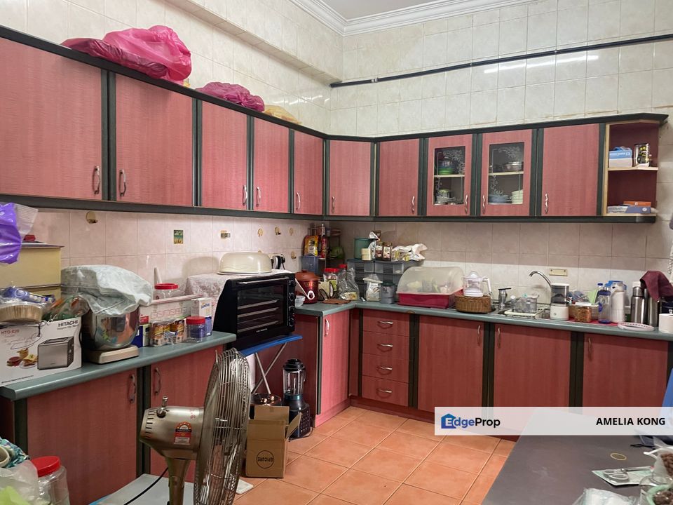 Fully Renovated Putra Indah Condo Seri Kembangan near Serdang Raya MRT, Selangor, Seri Kembangan