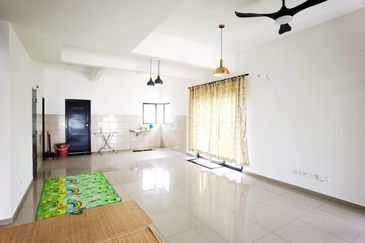 Woodbury Residency, Mahkota Hills Lenggeng Rumah Teres 2 Tingkat Corner Lot 42' x 65'  For Sale