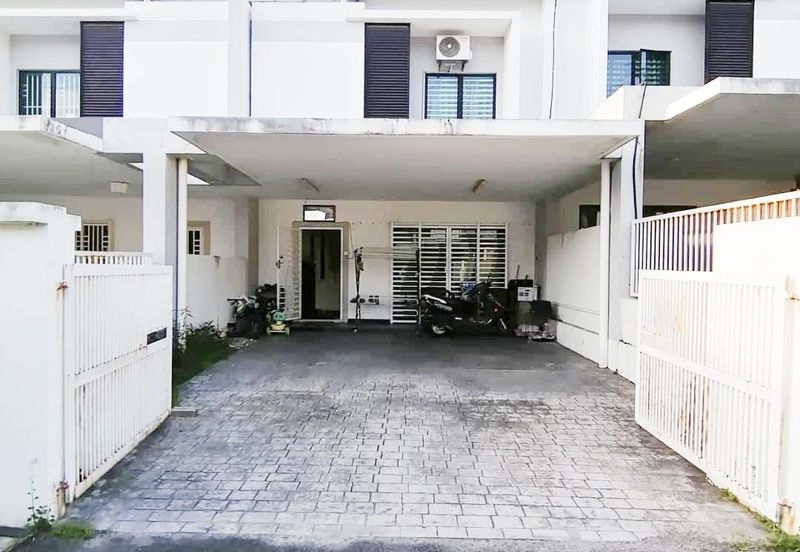 Laman Delfina @ Nilai Impian