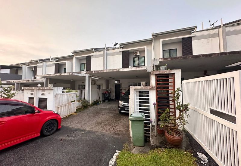 Laman Delfina @ Nilai Impian