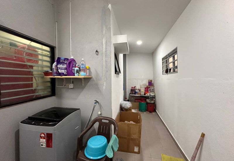 Laman Delfina @ Nilai Impian