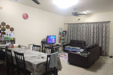 Laman Delfina @ Nilai Impian