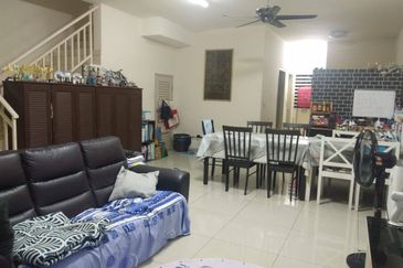 Laman Delfina @ Nilai Impian