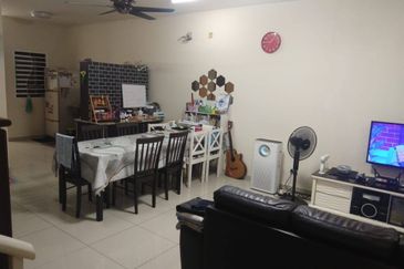 Laman Delfina @ Nilai Impian