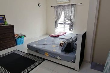 Laman Delfina @ Nilai Impian