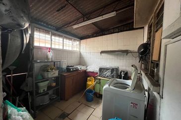 Taman Mawar, Bandar Baru Salak Tinggi