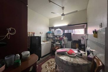 Taman Mawar, Bandar Baru Salak Tinggi