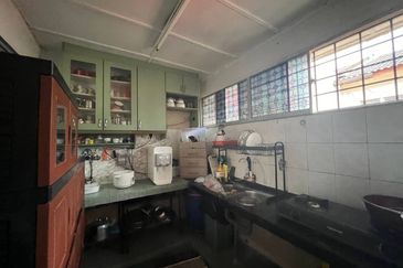 Taman Mawar, Bandar Baru Salak Tinggi