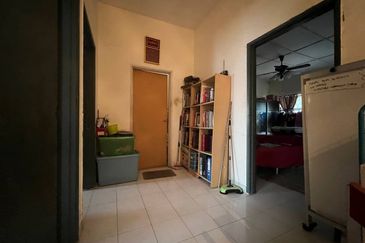 Taman Mawar, Bandar Baru Salak Tinggi