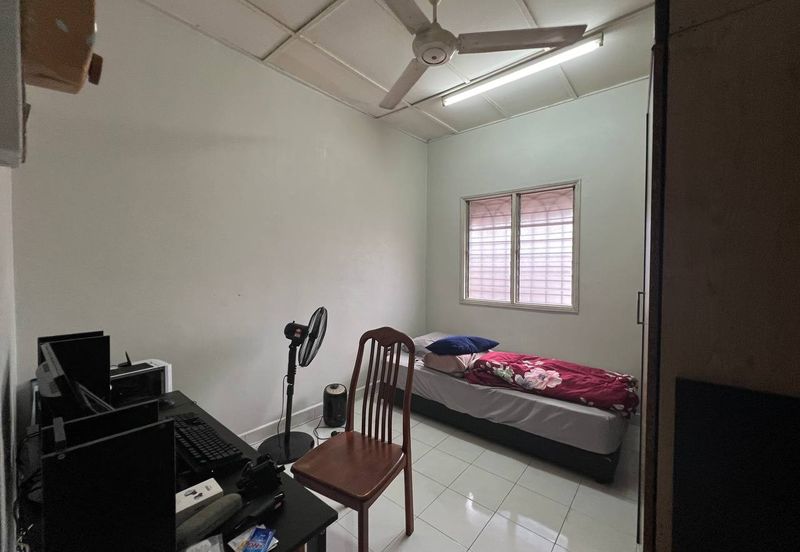 Taman Mawar, Bandar Baru Salak Tinggi