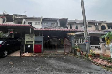 Taman Mawar, Bandar Baru Salak Tinggi